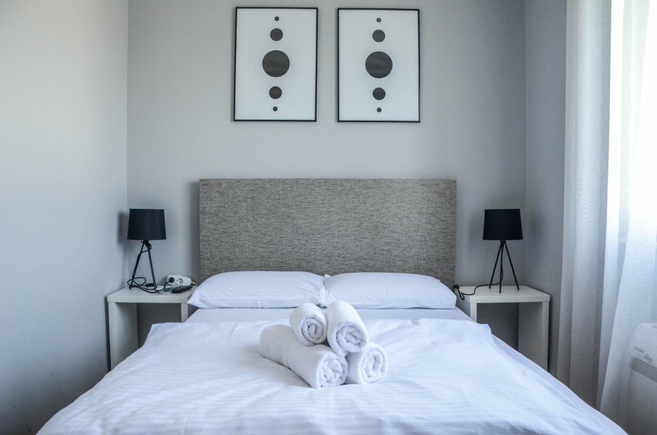 Premium-Designed Apartments Tivat Bagian luar foto