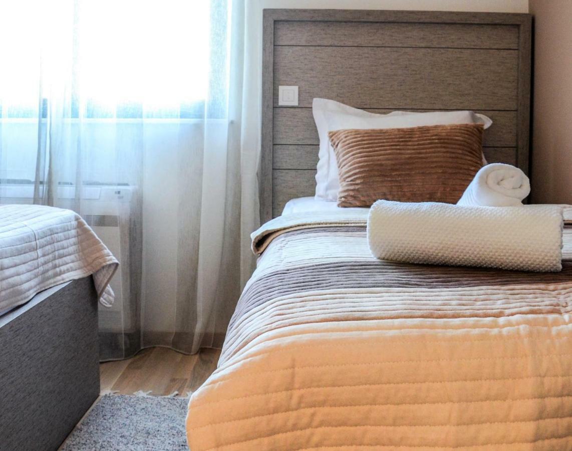 Premium-Designed Apartments Tivat Bagian luar foto